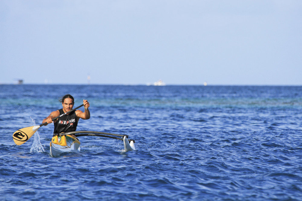Kayakfahren vor den Tahiti-Inseln