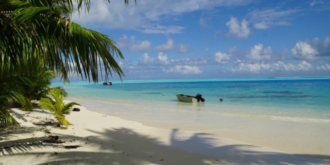 Traumhafter Strand auf Bora Bora